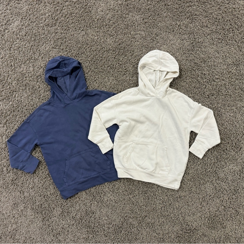 Set of 2 Old Navy white and blue girls hoodies, size XS 5